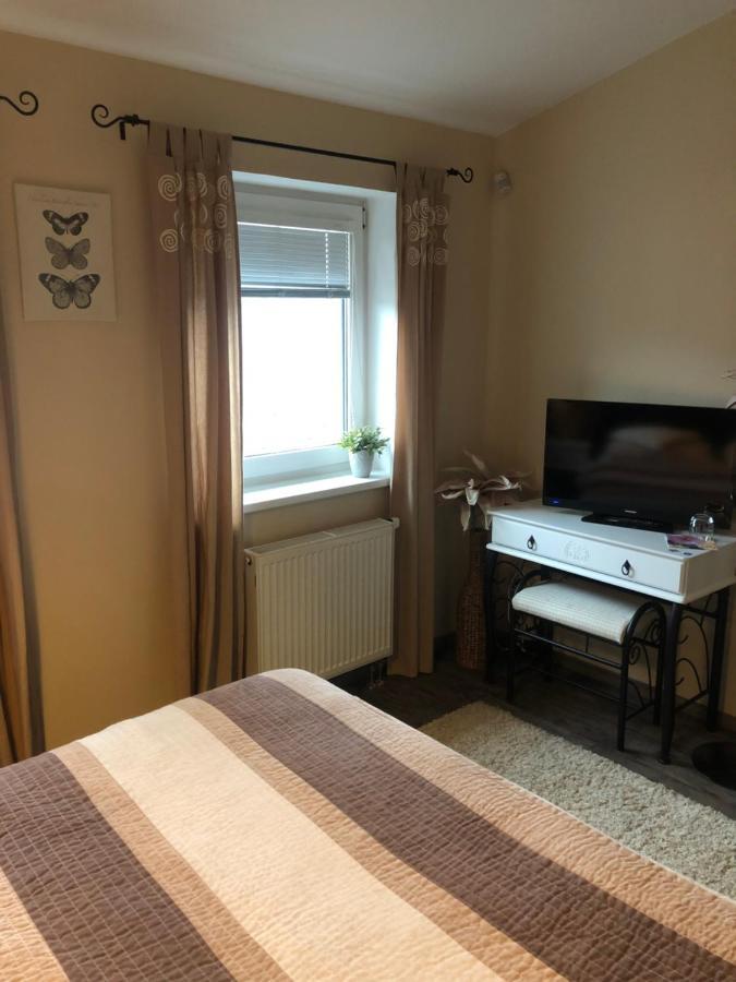 Dum Pod Radnici Pokoje Žamberk Extérieur photo